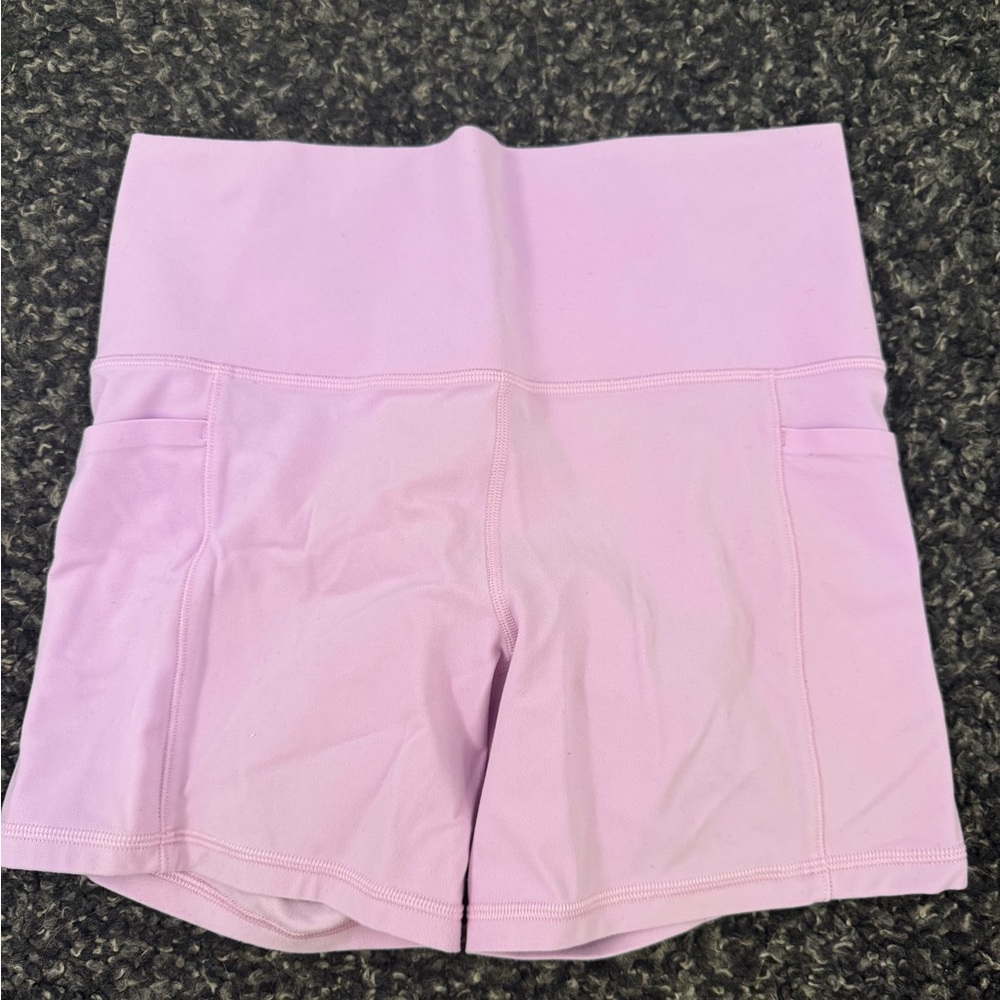 Athleta Women's Salutation High-Waisted Lavender Shorts 5”